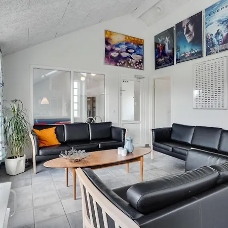 4 Bedroom Lovely In *