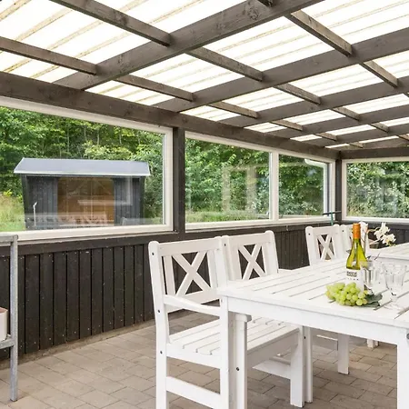 بيت للعطل 4 Bedroom Lovely In Oksbøl
